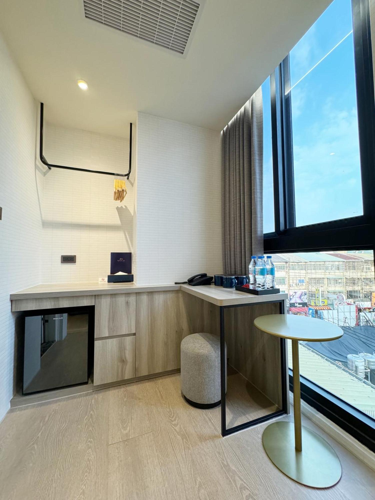 Joie De Inn Taichung Exteriör bild