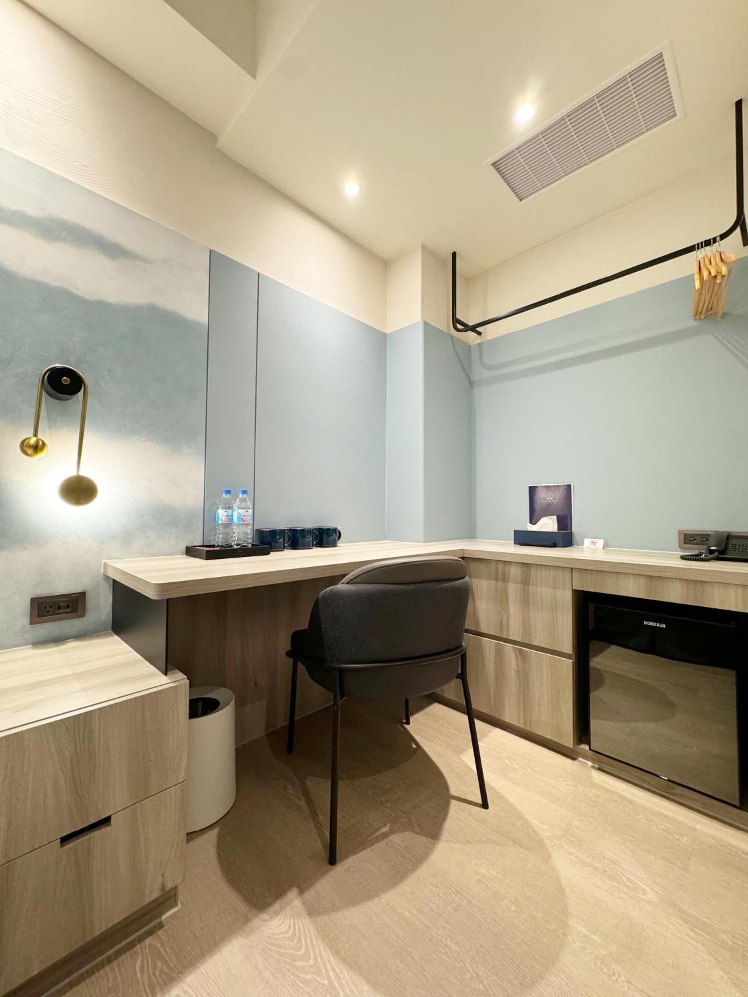 Joie De Inn Taichung Exteriör bild